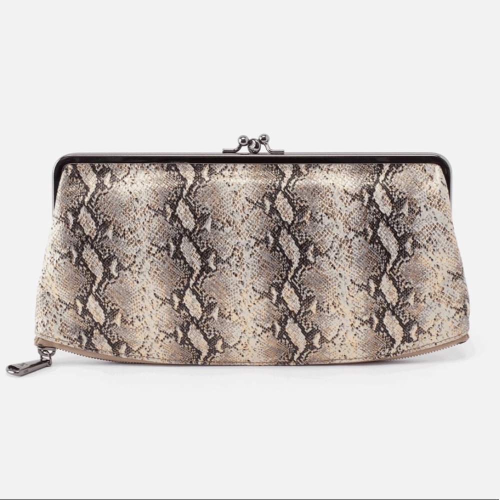 Hobo International Mavis Clutch